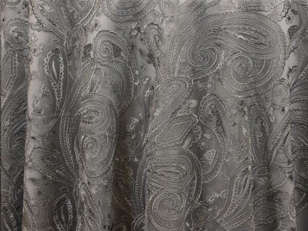 PAISLEY LACE SILVER LINEN